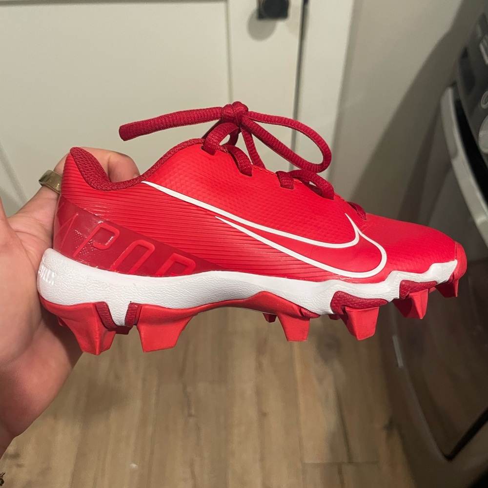 Like new Nike Red White baseball Cleats